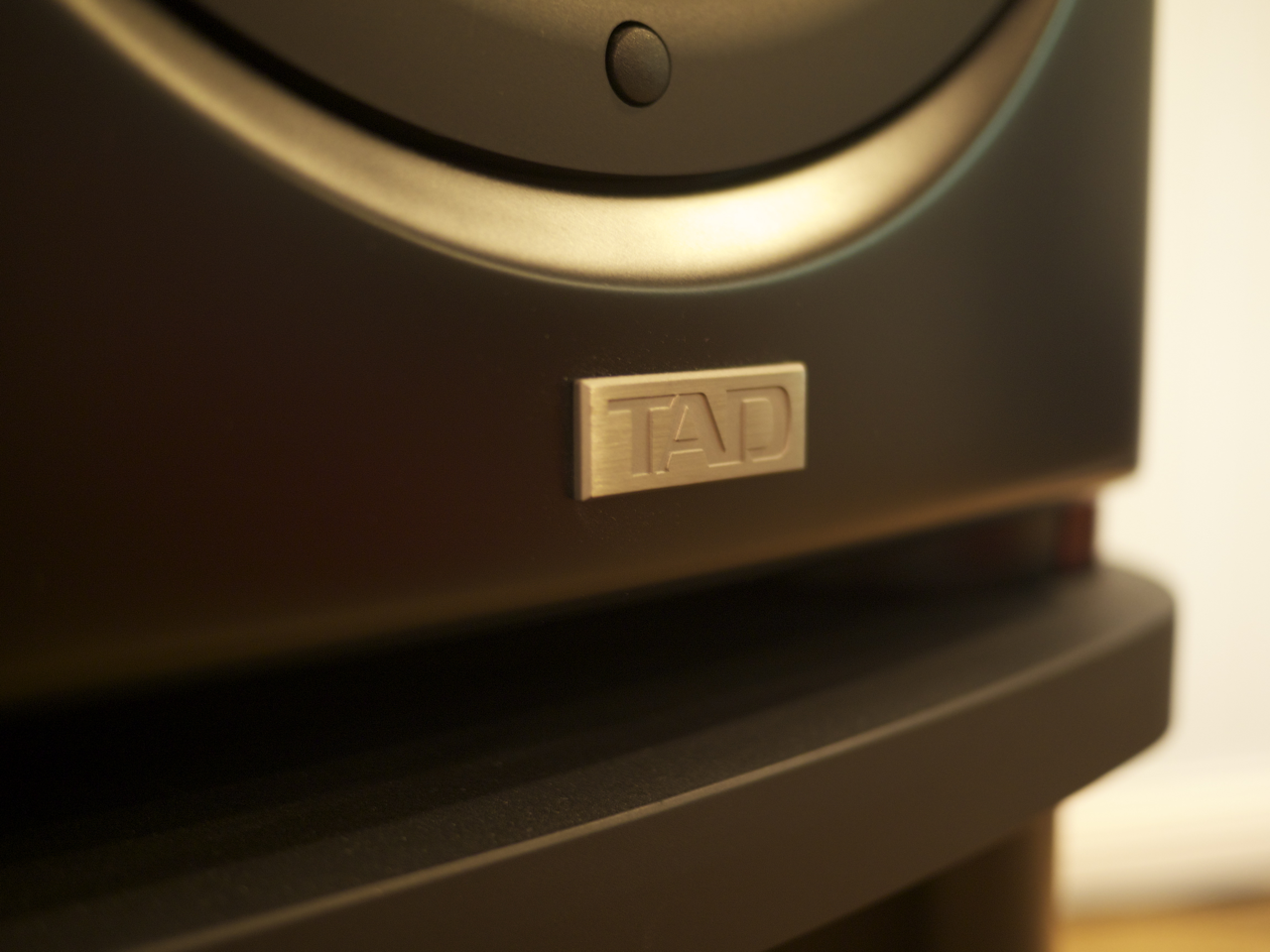 TAD Labs Compact Reference CR1 loudspeaker.